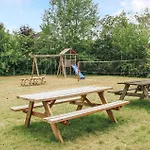 6 Bedroom Cozy In Ebeltoft