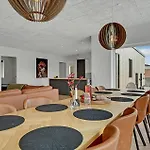 6 Bedroom Cozy In Ebeltoft
