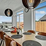 6 Bedroom Cozy In