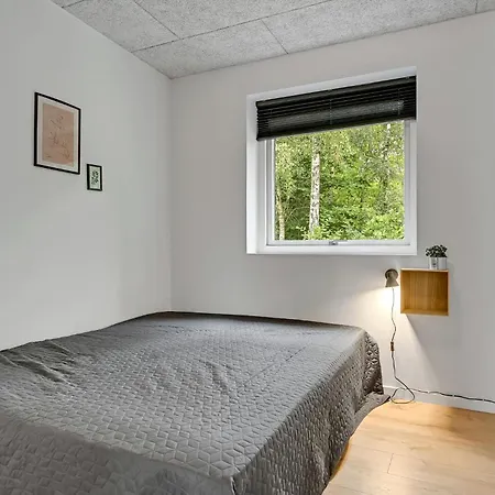 Holiday home 6 Bedroom Cozy In