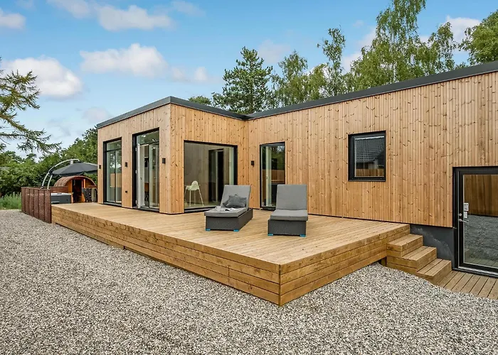 6 Bedroom Cozy In